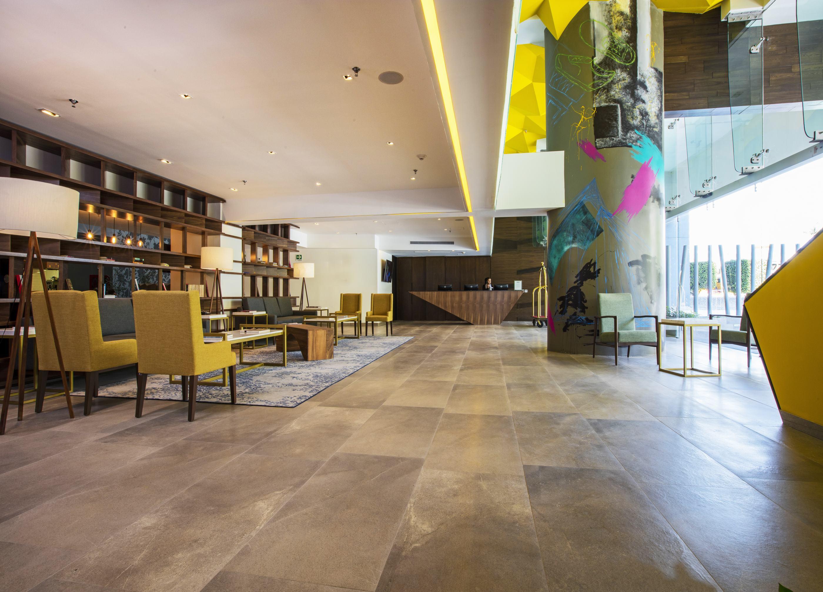 Krystal Urban Guadalajara Otel Dış mekan fotoğraf