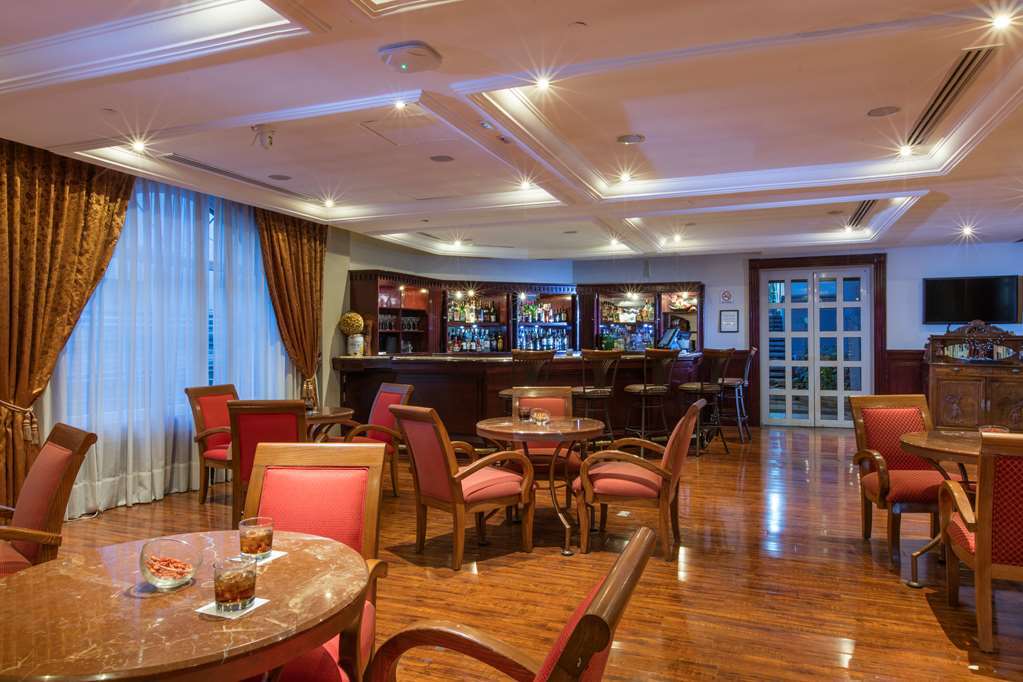 Krystal Urban Guadalajara Otel Restoran fotoğraf