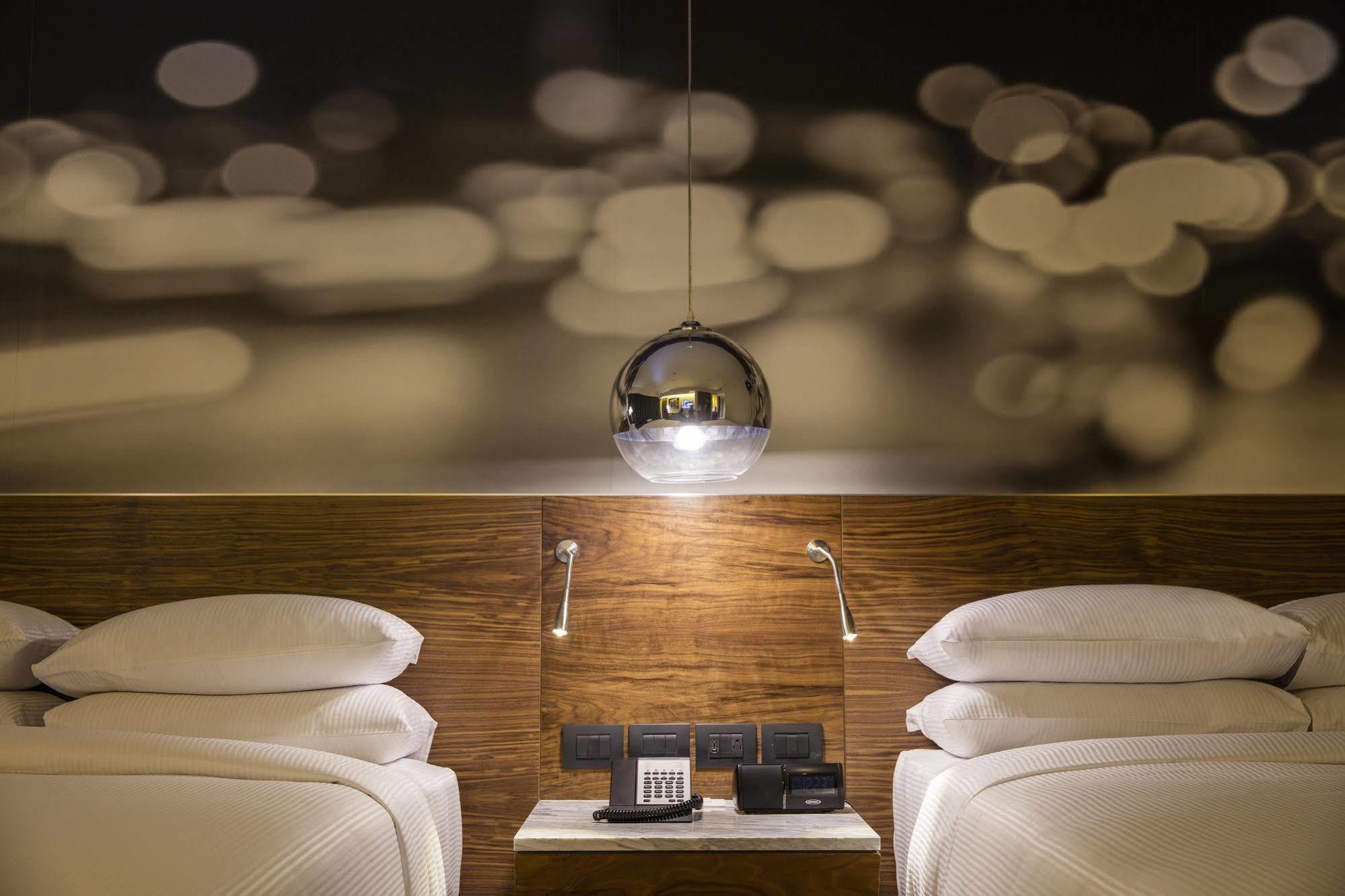 Krystal Urban Guadalajara Otel Dış mekan fotoğraf